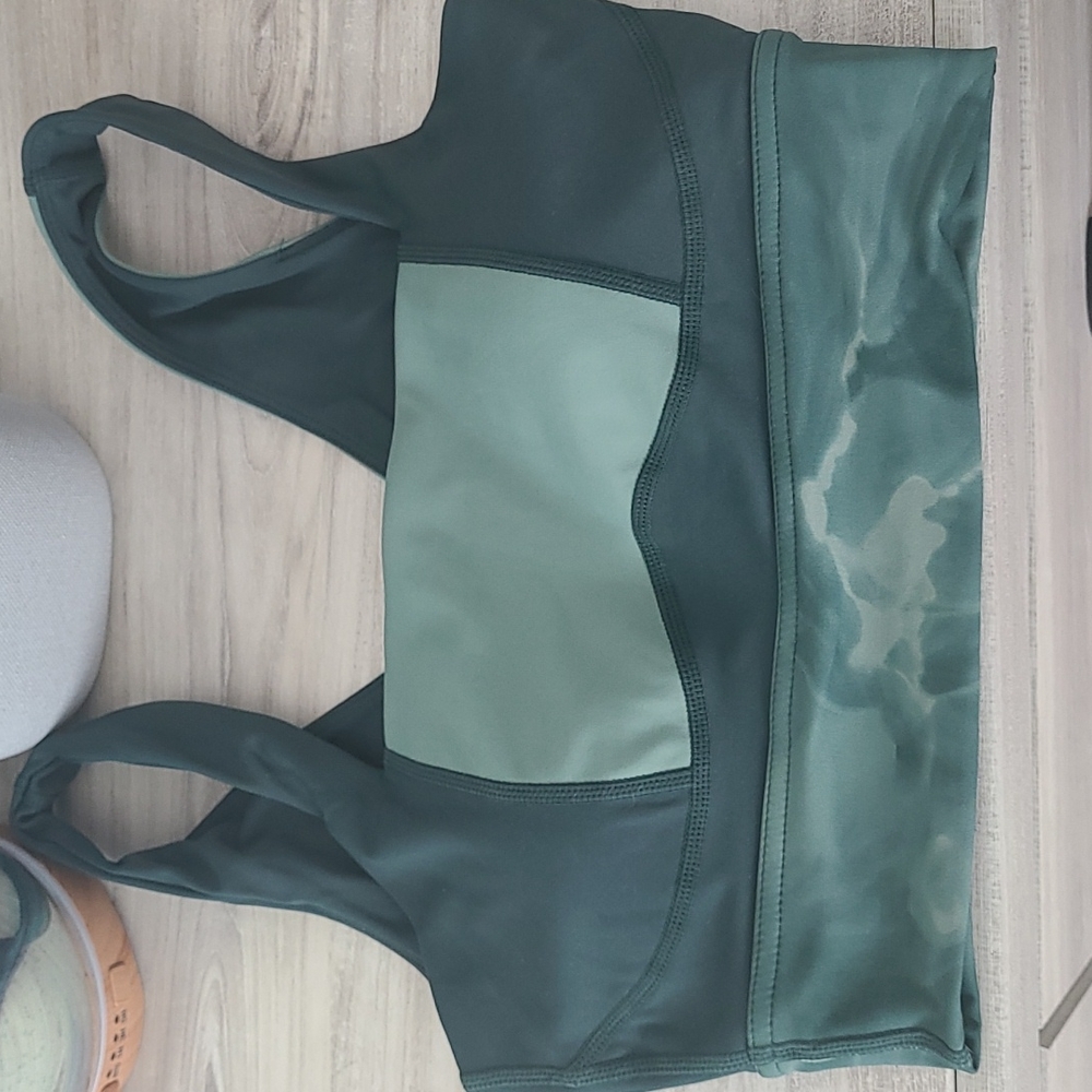 Like New BuffBunny Avo Green Journey Bra